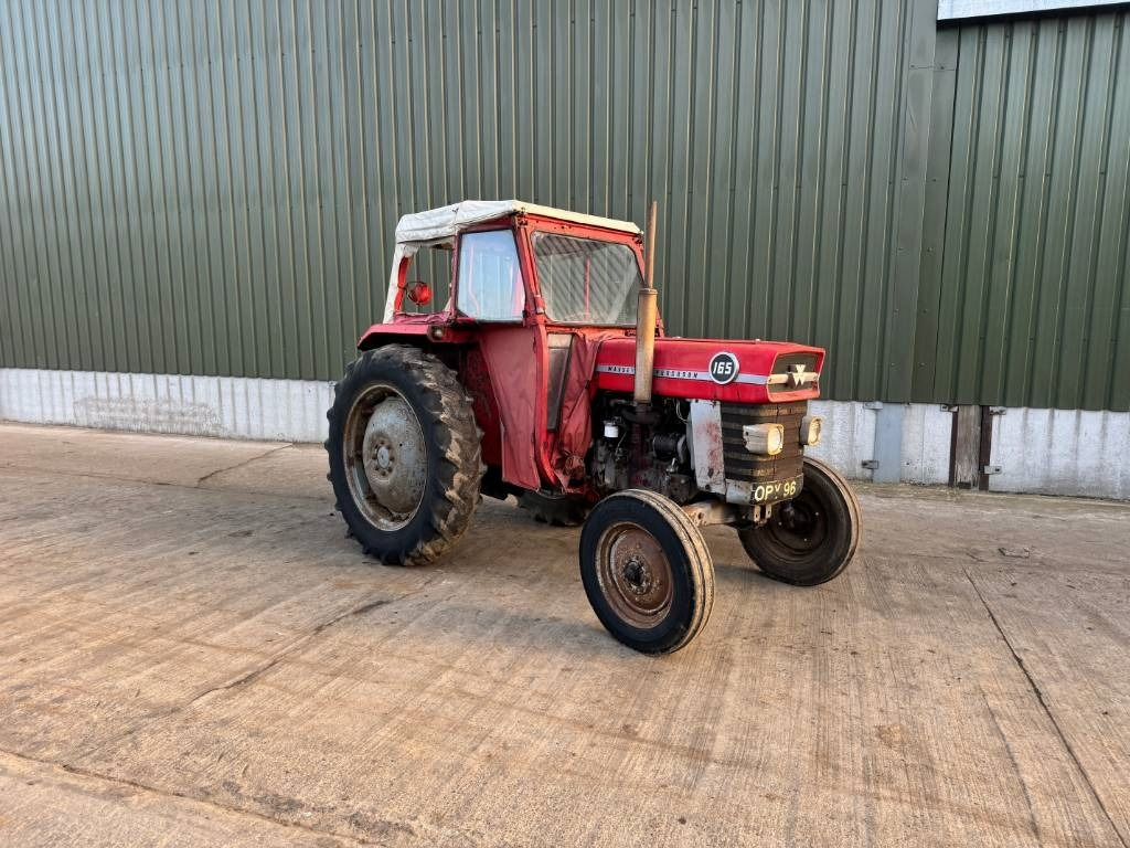 Massey Ferguson 165 - Tractor: foto 1 Massey Ferguson 165 - Tractor: foto 1