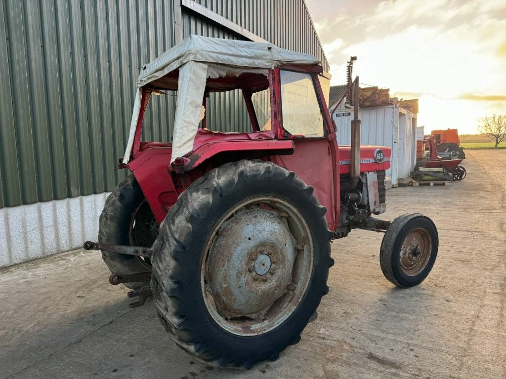 Massey Ferguson 165 - Tractor: foto 4 Massey Ferguson 165 - Tractor: foto 4