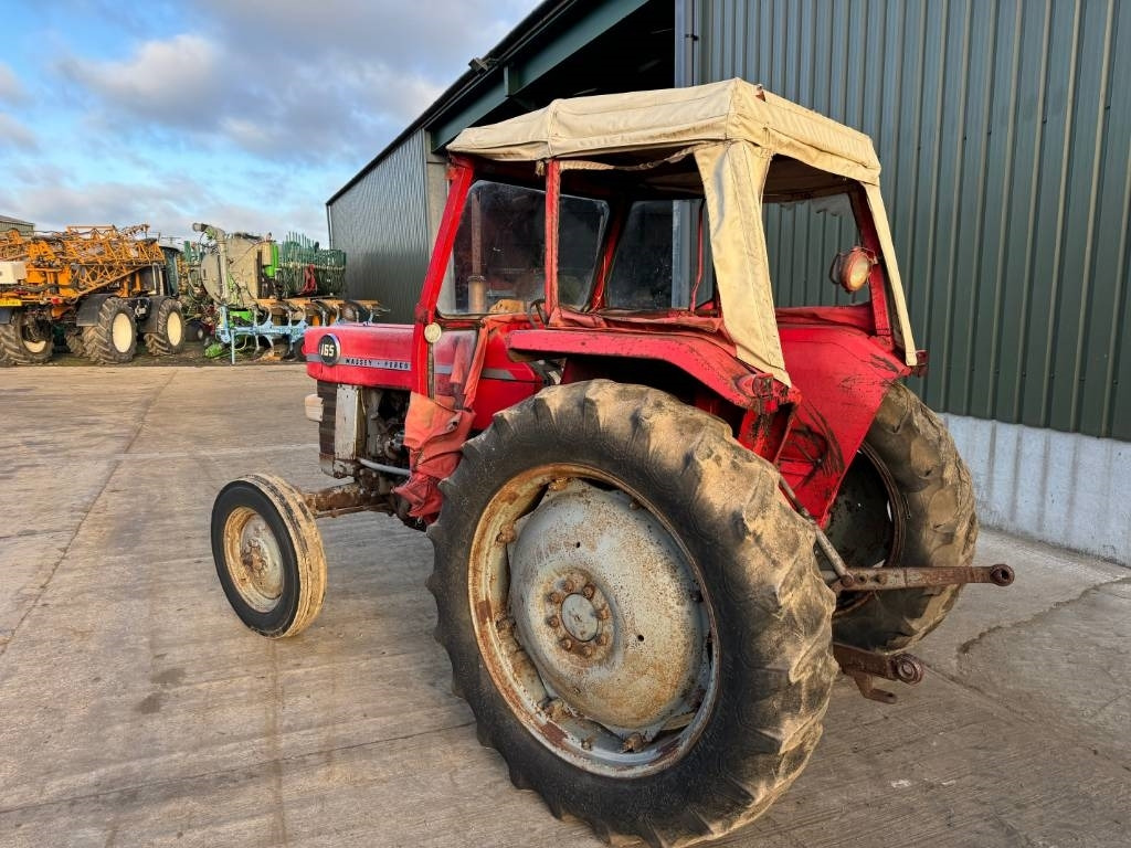 Massey Ferguson 165 - Tractor: foto 3 Massey Ferguson 165 - Tractor: foto 3