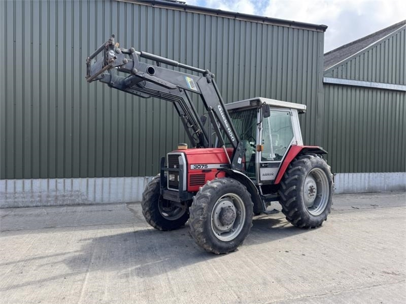 Massey Ferguson 3075 Dynashift *Low Hours* - Tractor: foto 1 Massey Ferguson 3075 Dynashift *Low Hours* - Tractor: foto 1
