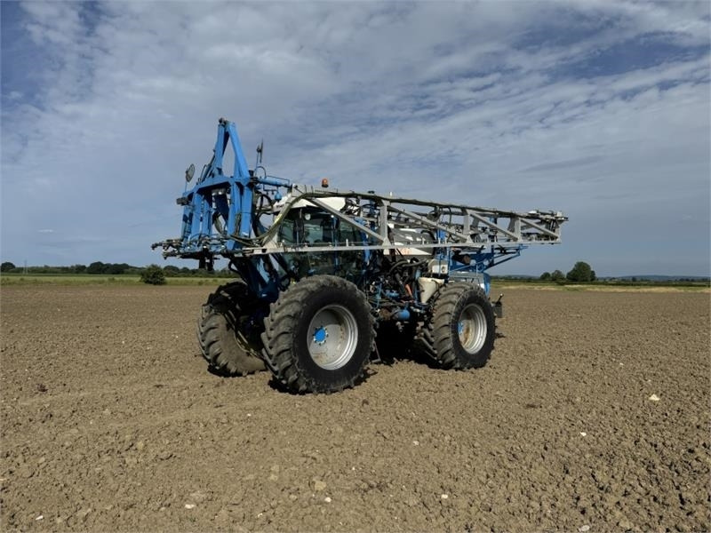 Matrot M44D 36m Self Propelled Sprayer  - Pulverizador suspendido: foto 1 Matrot M44D 36m Self Propelled Sprayer  - Pulverizador suspendido: foto 1