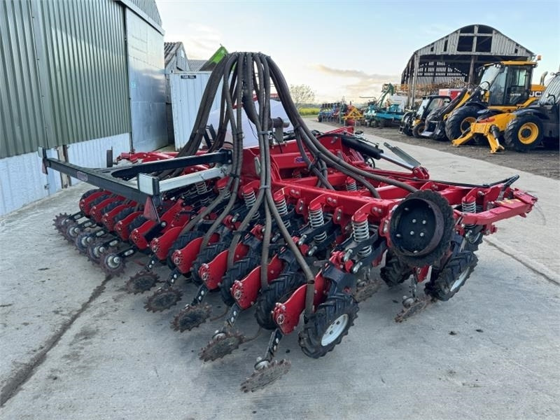 Sumo DD4 Seed Drill c/w Front Tank - Combinado de siembra: foto 5 Sumo DD4 Seed Drill c/w Front Tank - Combinado de siembra: foto 5