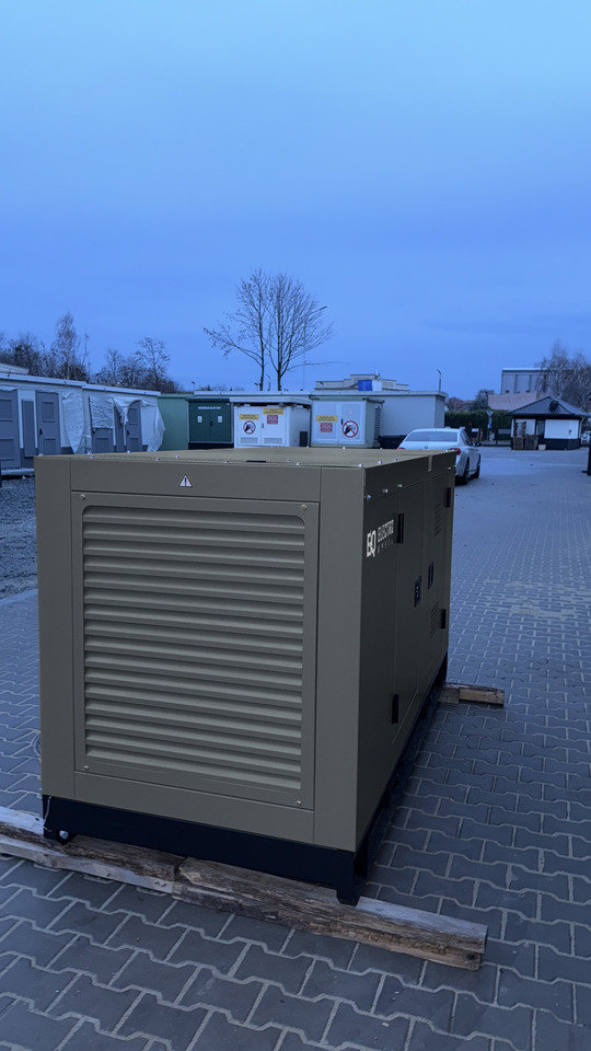 PERKINS 130 kVA / 108 kW - Generador industriale: foto 3 PERKINS 130 kVA / 108 kW - Generador industriale: foto 3