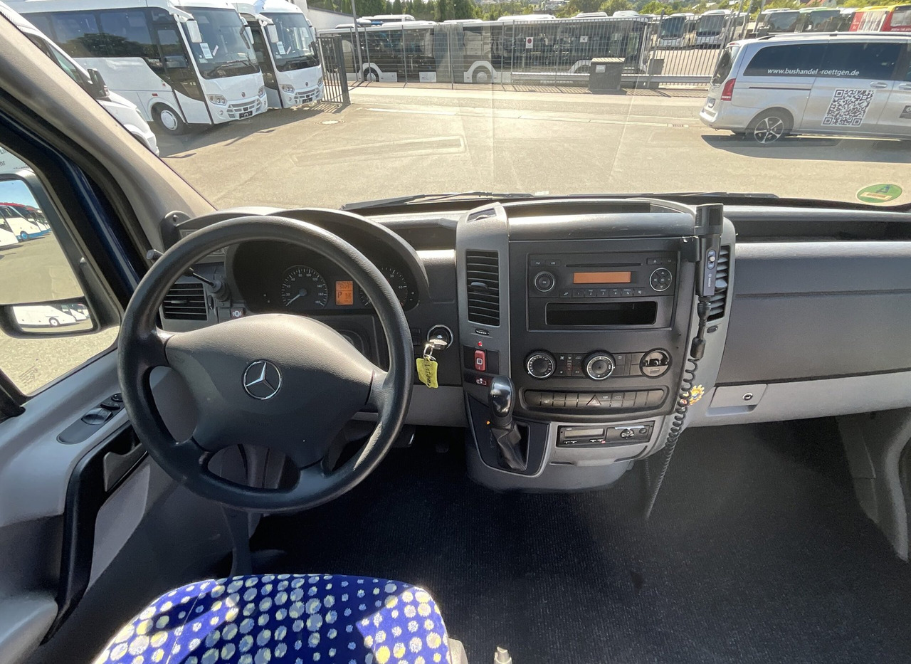 Arrendamiento de Mercedes-Benz 519 CDI Sprinter Mercedes-Benz 519 CDI Sprinter: foto 18 Arrendamiento de Mercedes-Benz 519 CDI Sprinter Mercedes-Benz 519 CDI Sprinter: foto 18