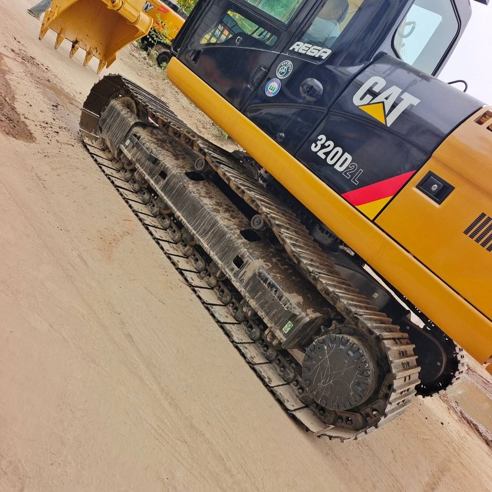 CAT 320 D - Excavadora de cadenas: foto 2 CAT 320 D - Excavadora de cadenas: foto 2