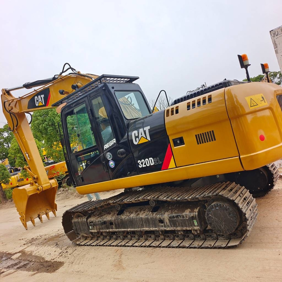 CAT 320 D - Excavadora de cadenas: foto 1 CAT 320 D - Excavadora de cadenas: foto 1