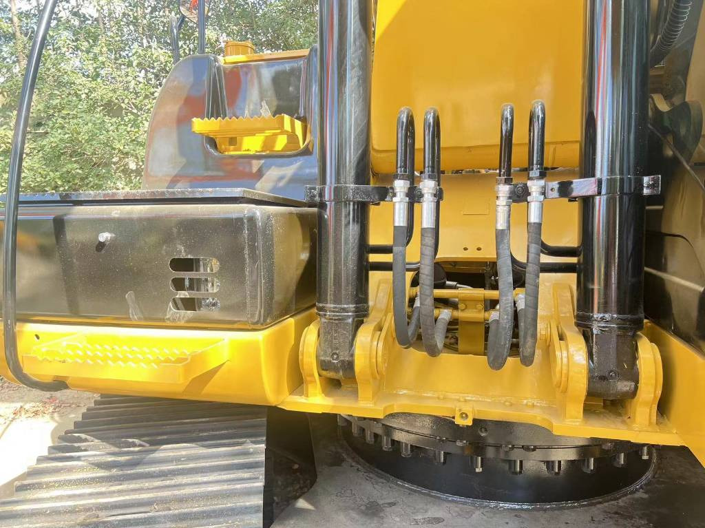 CAT 320 D L - Excavadora de cadenas: foto 2 CAT 320 D L - Excavadora de cadenas: foto 2