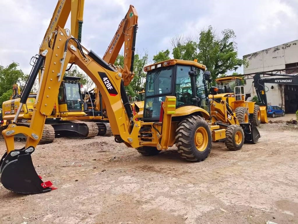 Retroexcavadora nuevo CAT 420 F Brand new machines: foto 16