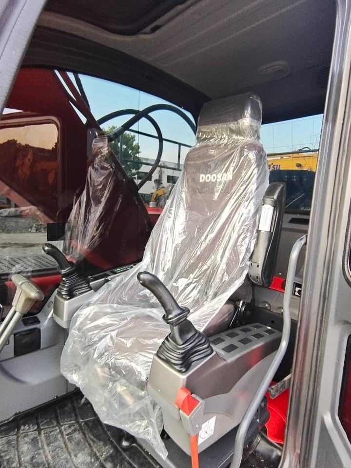 Doosan DX 225 LC - Excavadora de cadenas: foto 4 Doosan DX 225 LC - Excavadora de cadenas: foto 4