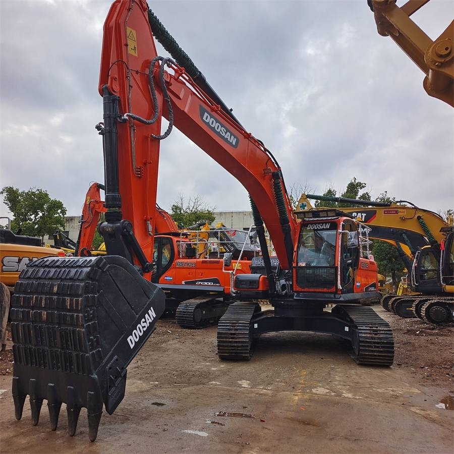 Doosan DX 300 LCA - Excavadora de cadenas: foto 2 Doosan DX 300 LCA - Excavadora de cadenas: foto 2