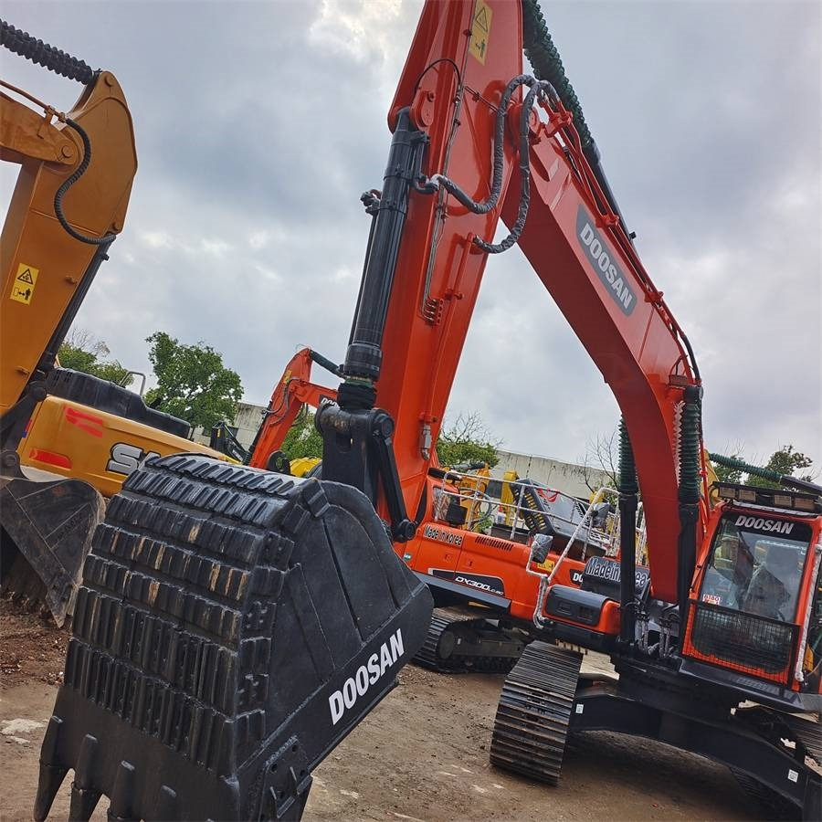 Doosan DX 300 LCA - Excavadora de cadenas: foto 4 Doosan DX 300 LCA - Excavadora de cadenas: foto 4