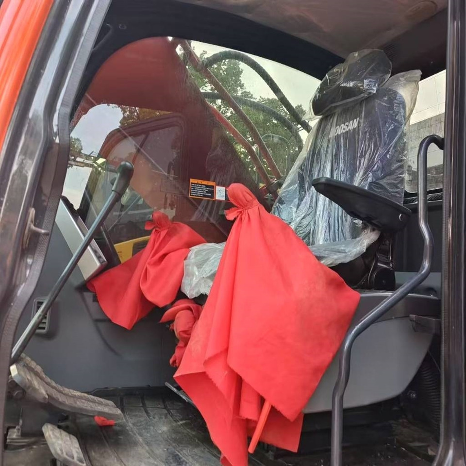 Doosan DX 300LC-9S - Excavadora de cadenas: foto 5 Doosan DX 300LC-9S - Excavadora de cadenas: foto 5