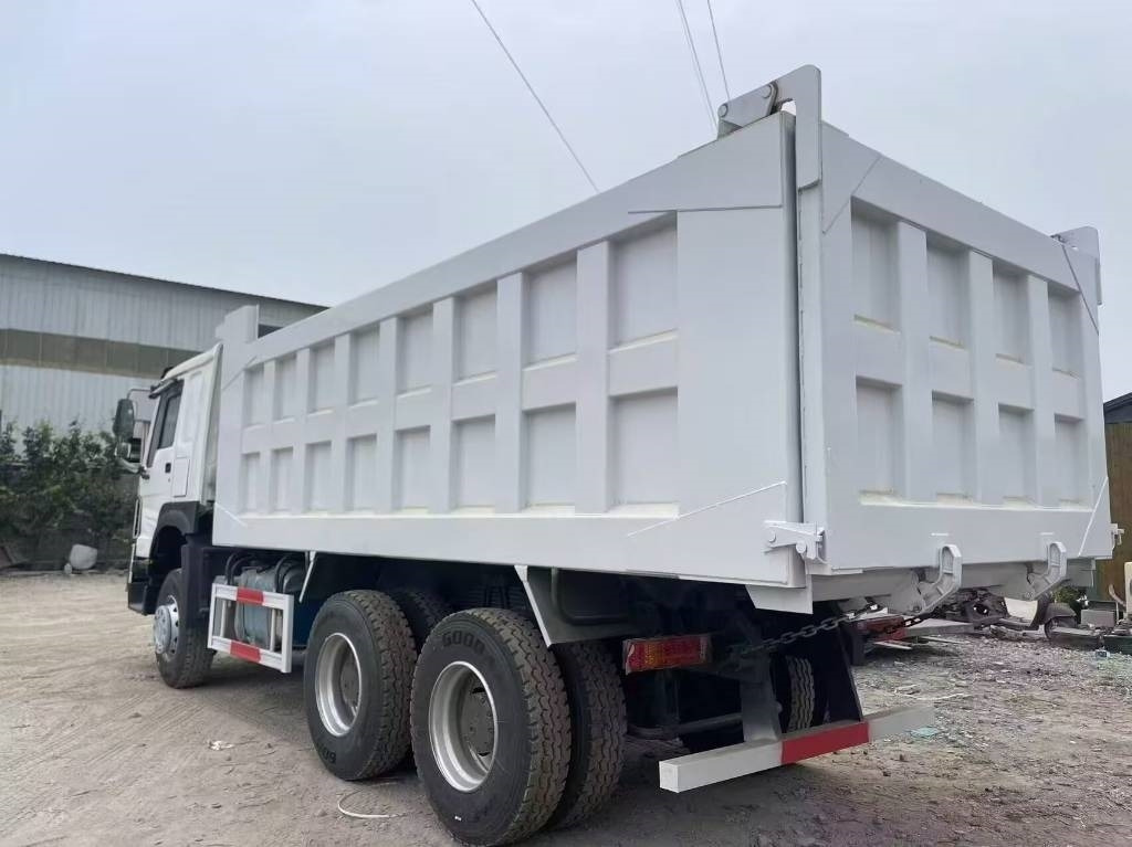 Howo 371 - Remolque volquete: foto 3 Howo 371 - Remolque volquete: foto 3