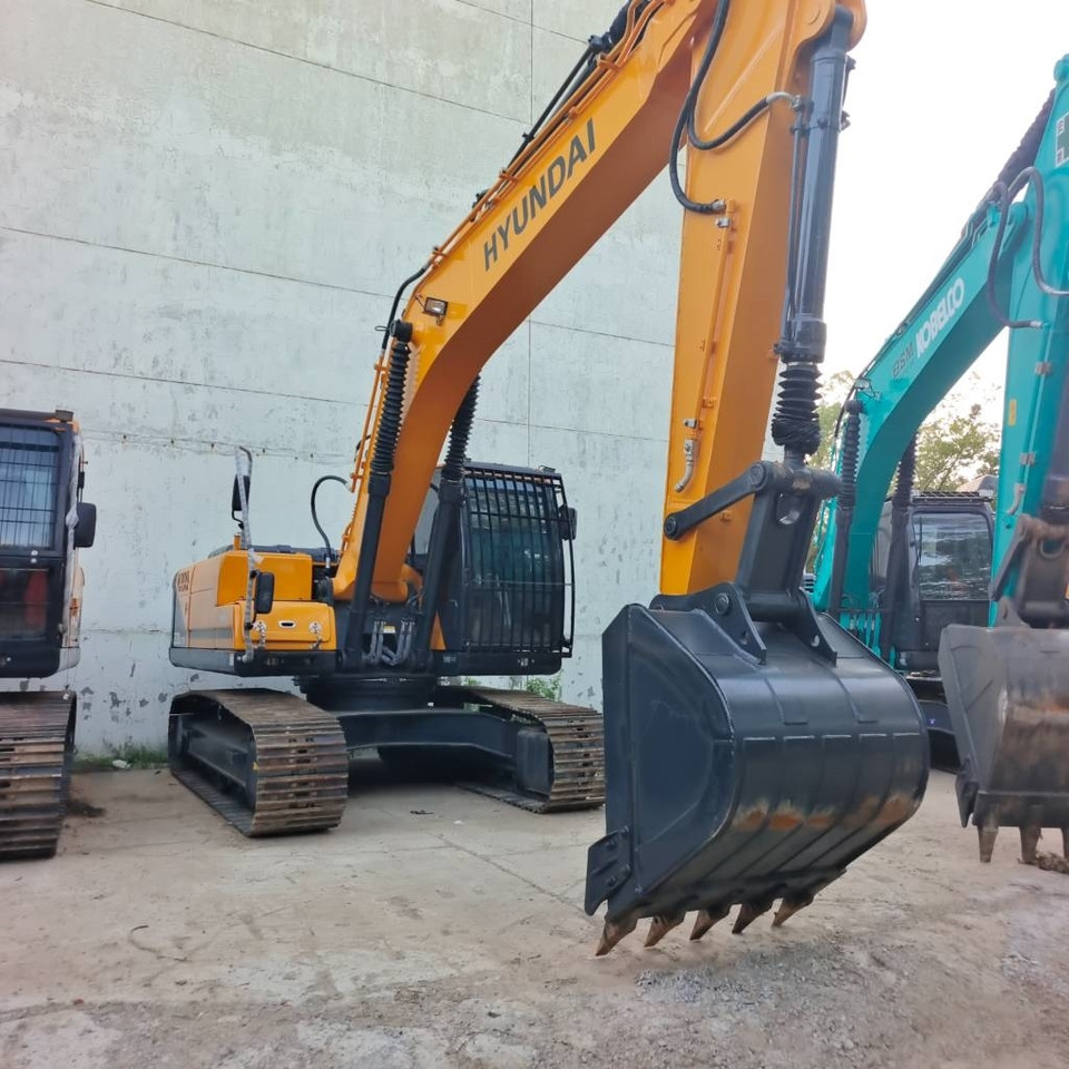 Hyundai 220LC-9T - Excavadora de cadenas: foto 3 Hyundai 220LC-9T - Excavadora de cadenas: foto 3