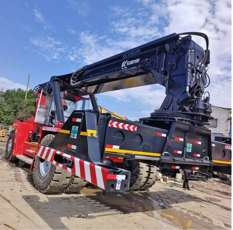 Kalmar DRF 450 - Reach stacker: foto 3 Kalmar DRF 450 - Reach stacker: foto 3