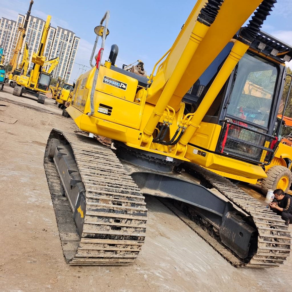 Komatsu PC 200-8 - Excavadora de cadenas: foto 3 Komatsu PC 200-8 - Excavadora de cadenas: foto 3