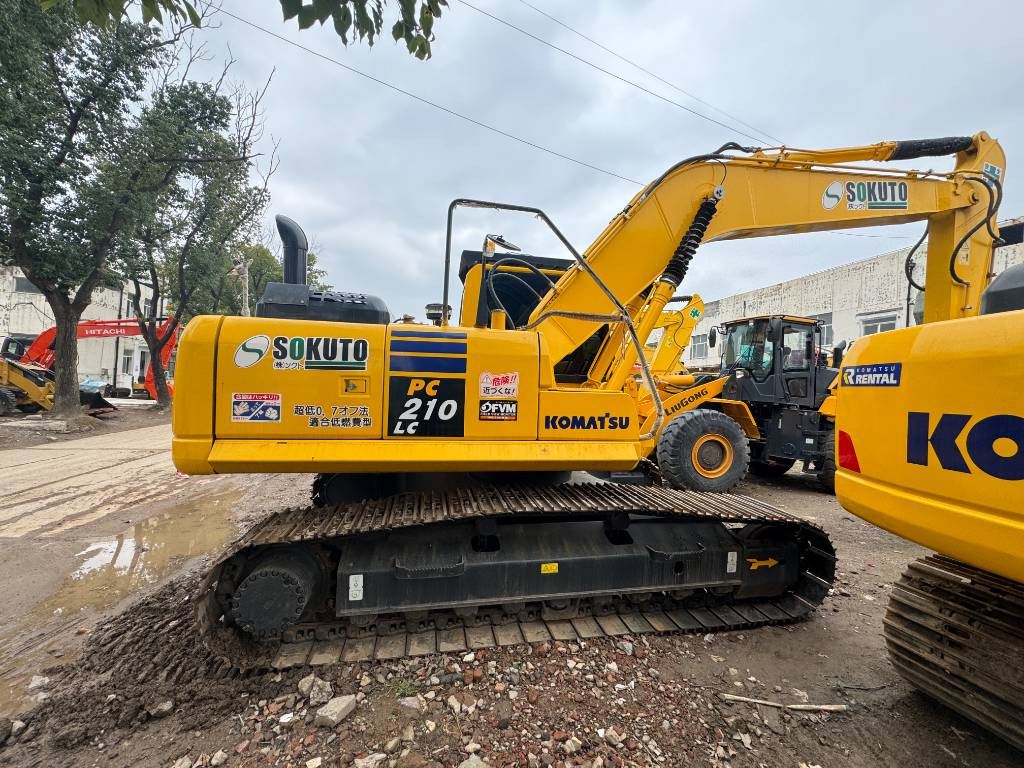 Komatsu PC 210 LC-8 - Excavadora de cadenas: foto 2 Komatsu PC 210 LC-8 - Excavadora de cadenas: foto 2