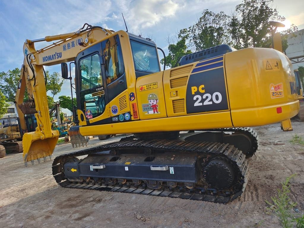 Komatsu PC 220 - Excavadora de cadenas: foto 4 Komatsu PC 220 - Excavadora de cadenas: foto 4