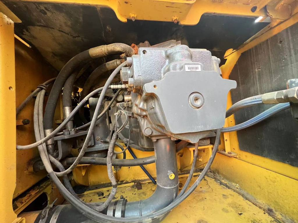 Excavadora de cadenas Komatsu PC 360-7: foto 10