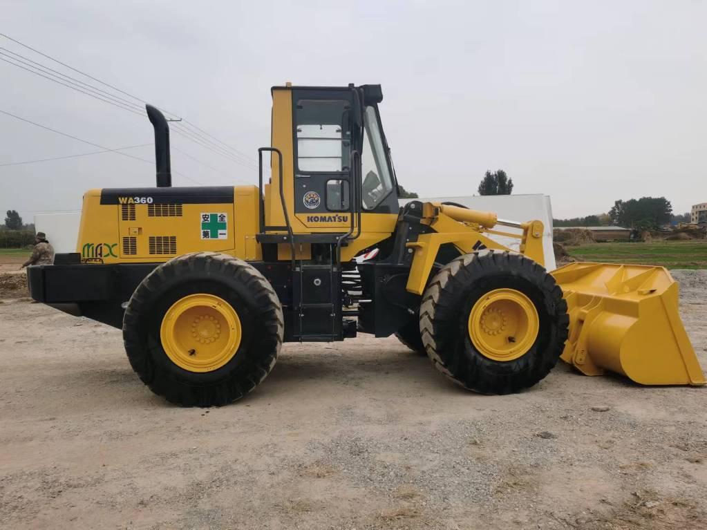 Komatsu WA 360-3 - Cargadora de ruedas: foto 1 Komatsu WA 360-3 - Cargadora de ruedas: foto 1