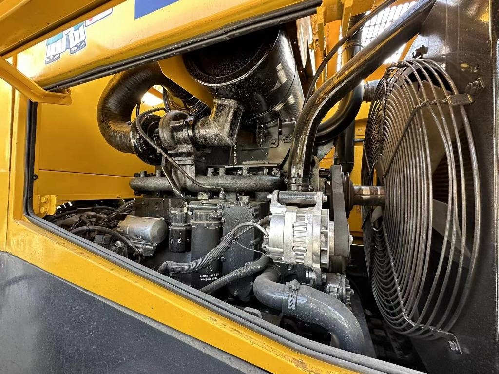 Komatsu WA 380 - Cargadora de ruedas: foto 5 Komatsu WA 380 - Cargadora de ruedas: foto 5