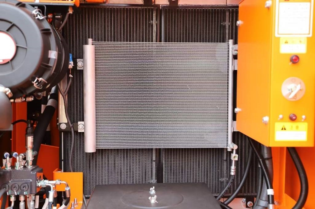 Lonking LG 6135G4 100% new machine - Excavadora de cadenas: foto 3 Lonking LG 6135G4 100% new machine - Excavadora de cadenas: foto 3