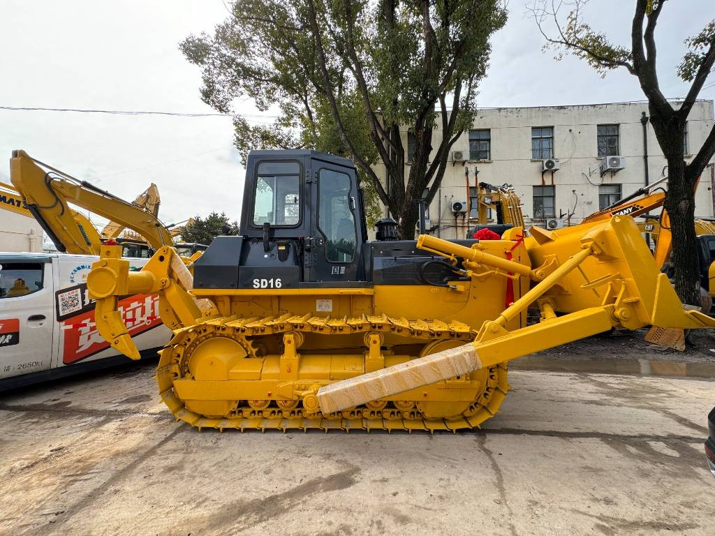 Shantui SD 16 - Bulldozer: foto 1 Shantui SD 16 - Bulldozer: foto 1