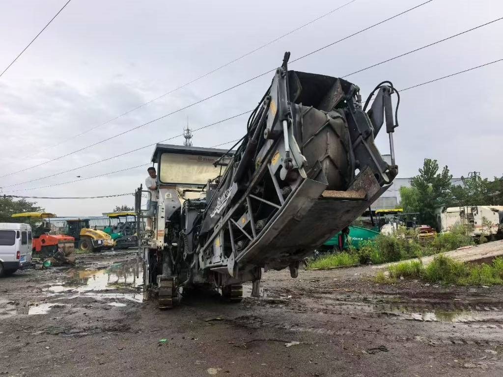 Wirtgen 1900DC - Fresadora en frío: foto 4 Wirtgen 1900DC - Fresadora en frío: foto 4