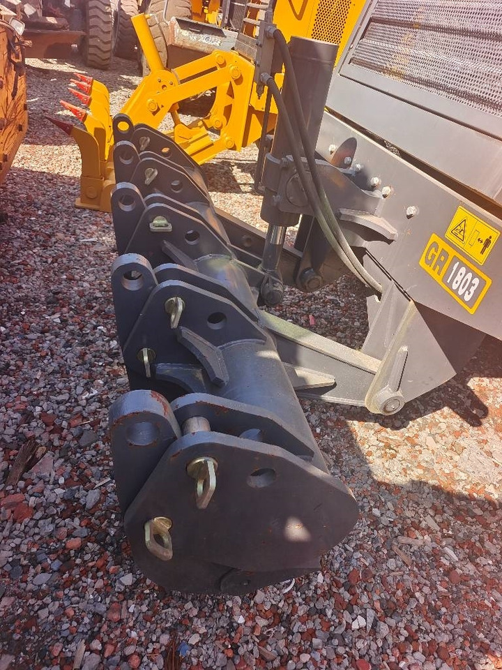 XCMG GR 180 - Grader: foto 4 XCMG GR 180 - Grader: foto 4