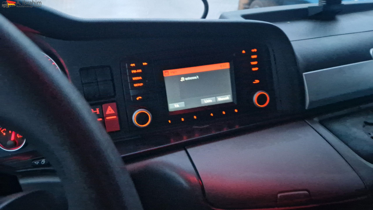 MAN 18.480 TGX XLX Retarder 2x Tank deutsches Fahrzeug - Cabeza tractora: foto 5 MAN 18.480 TGX XLX Retarder 2x Tank deutsches Fahrzeug - Cabeza tractora: foto 5