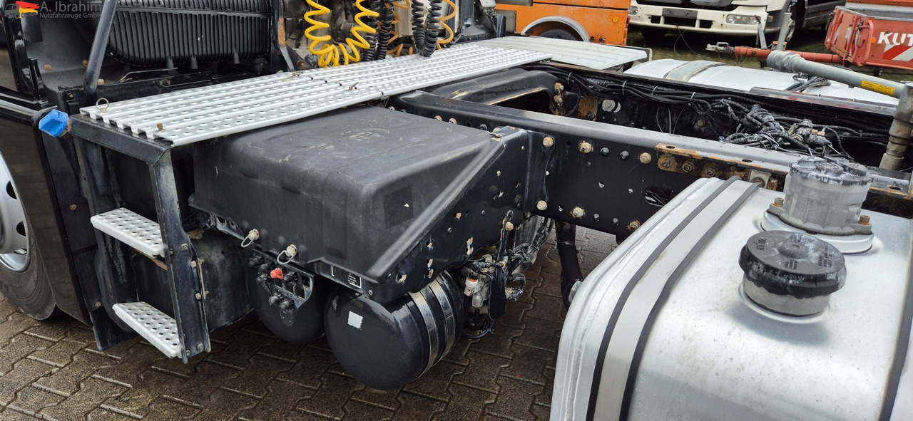 MAN TGX 18.400 Retarder, Klima, Kipphydraulik - Cabeza tractora: foto 5 MAN TGX 18.400 Retarder, Klima, Kipphydraulik - Cabeza tractora: foto 5