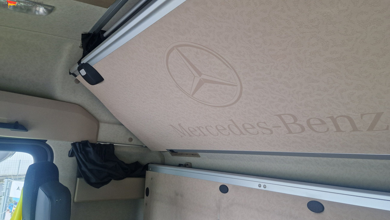 Mercedes-Benz DB 1843 Retarder Kipphydraulik Actros, sehr sauber, Alufelgen - Cabeza tractora: foto 4 Mercedes-Benz DB 1843 Retarder Kipphydraulik Actros, sehr sauber, Alufelgen - Cabeza tractora: foto 4