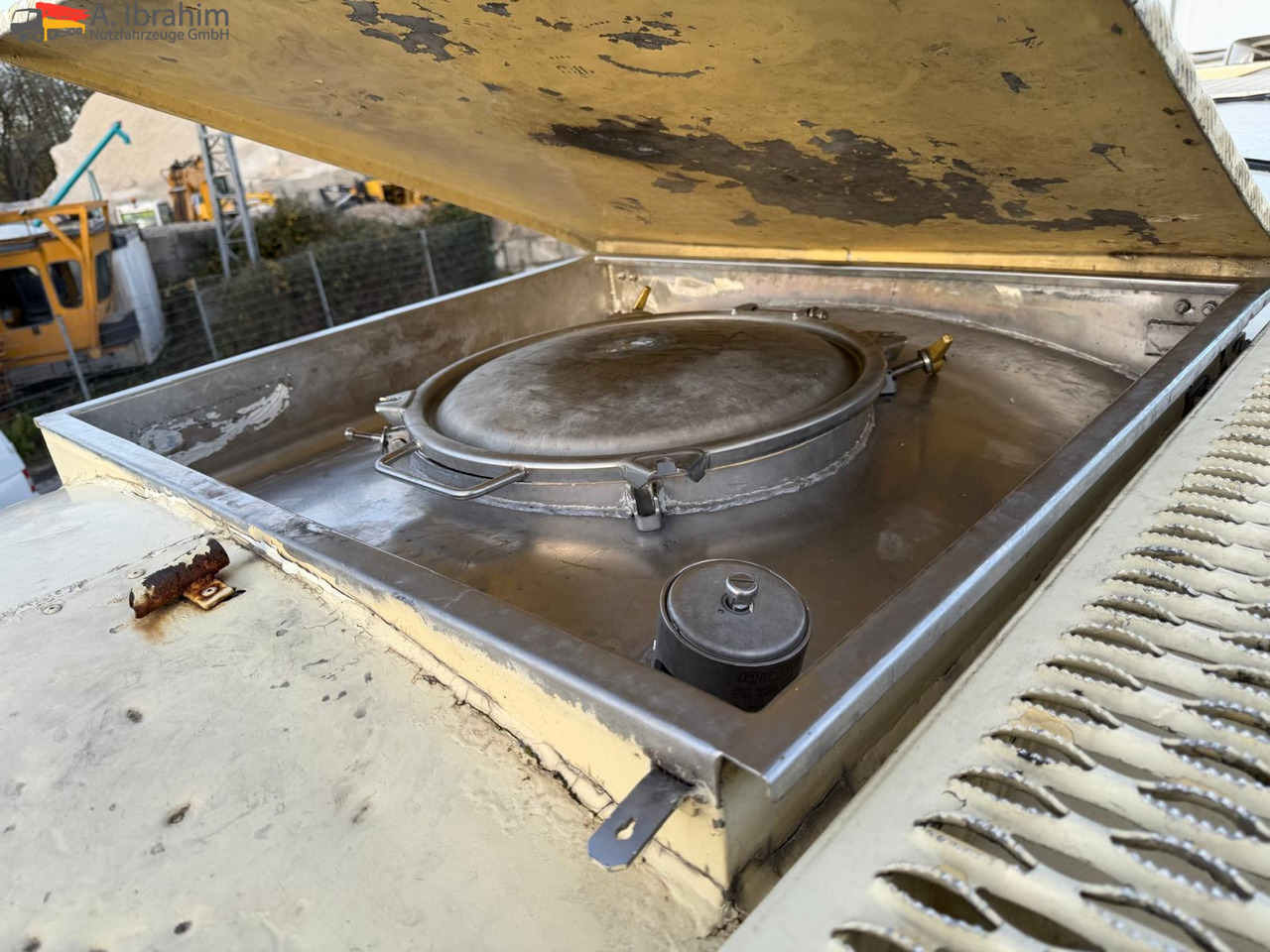 Feldbinder Lebensmittel Tank Container 26500 L | 2 Kammern | Heizung | 20 ft | Edelstahl | - Semirremolque cisterna: foto 5 Feldbinder Lebensmittel Tank Container 26500 L | 2 Kammern | Heizung | 20 ft | Edelstahl | - Semirremolque cisterna: foto 5