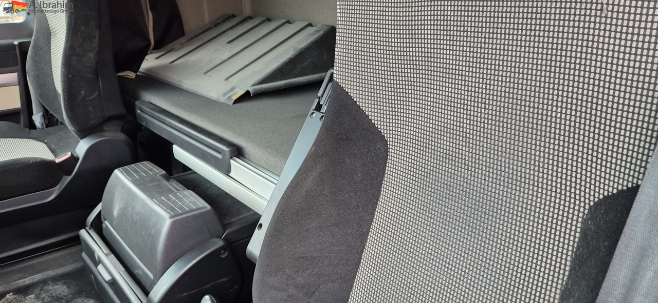 MAN TGX 26.460 Vario-Rahmen deutsches Fahrzeug. ohne Wechselbrücke - Camión lona: foto 3 MAN TGX 26.460 Vario-Rahmen deutsches Fahrzeug. ohne Wechselbrücke - Camión lona: foto 3