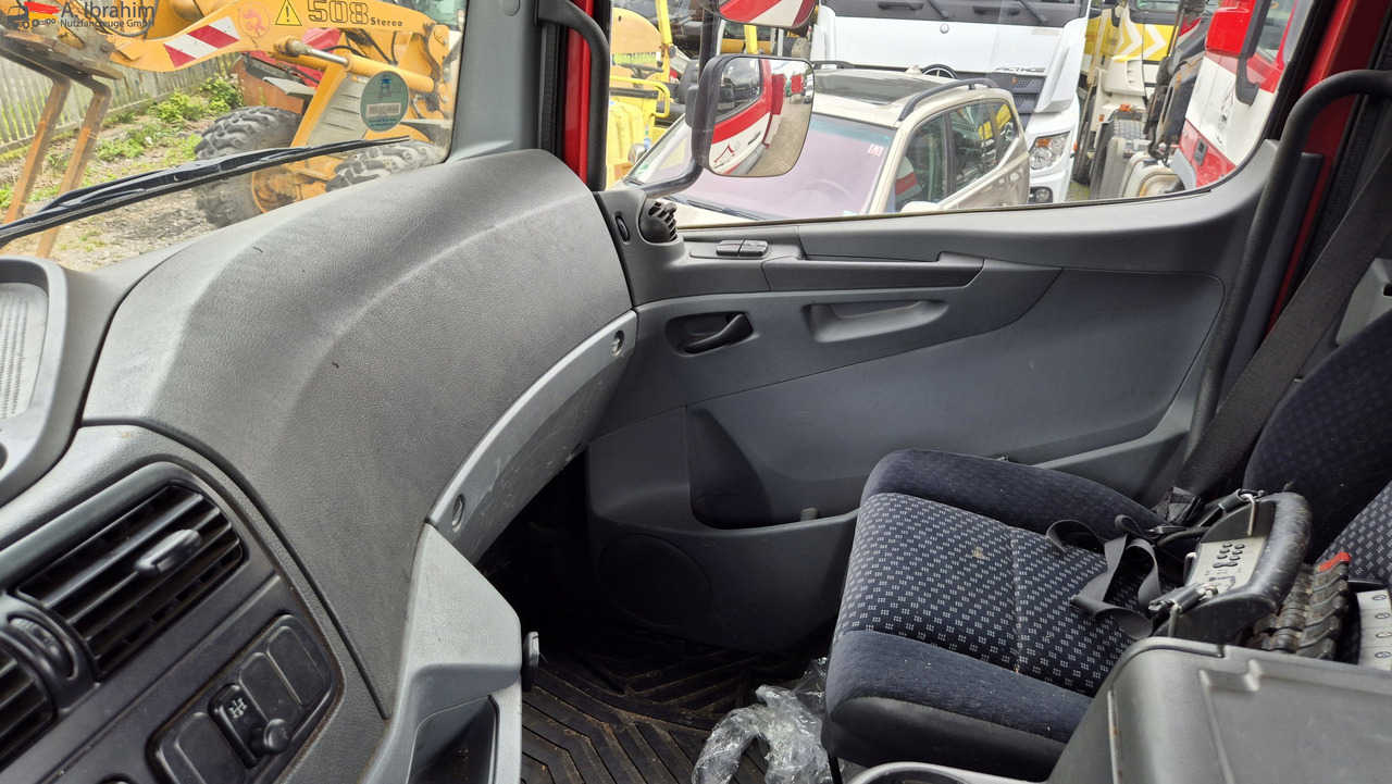 Mercedes-Benz 1829L mit Kran HIAB 111 Hiduo , Funk FB - Camión caja abierta, Camión grúa: foto 3 Mercedes-Benz 1829L mit Kran HIAB 111 Hiduo , Funk FB - Camión caja abierta, Camión grúa: foto 3