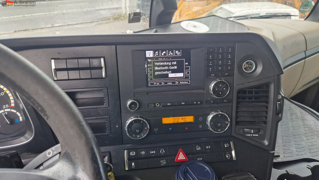 Mercedes-Benz 1845 Retarder Klima, Kühlschrank Edscha, Retarder, LBW, Zustand gut - Camión lona: foto 2 Mercedes-Benz 1845 Retarder Klima, Kühlschrank Edscha, Retarder, LBW, Zustand gut - Camión lona: foto 2