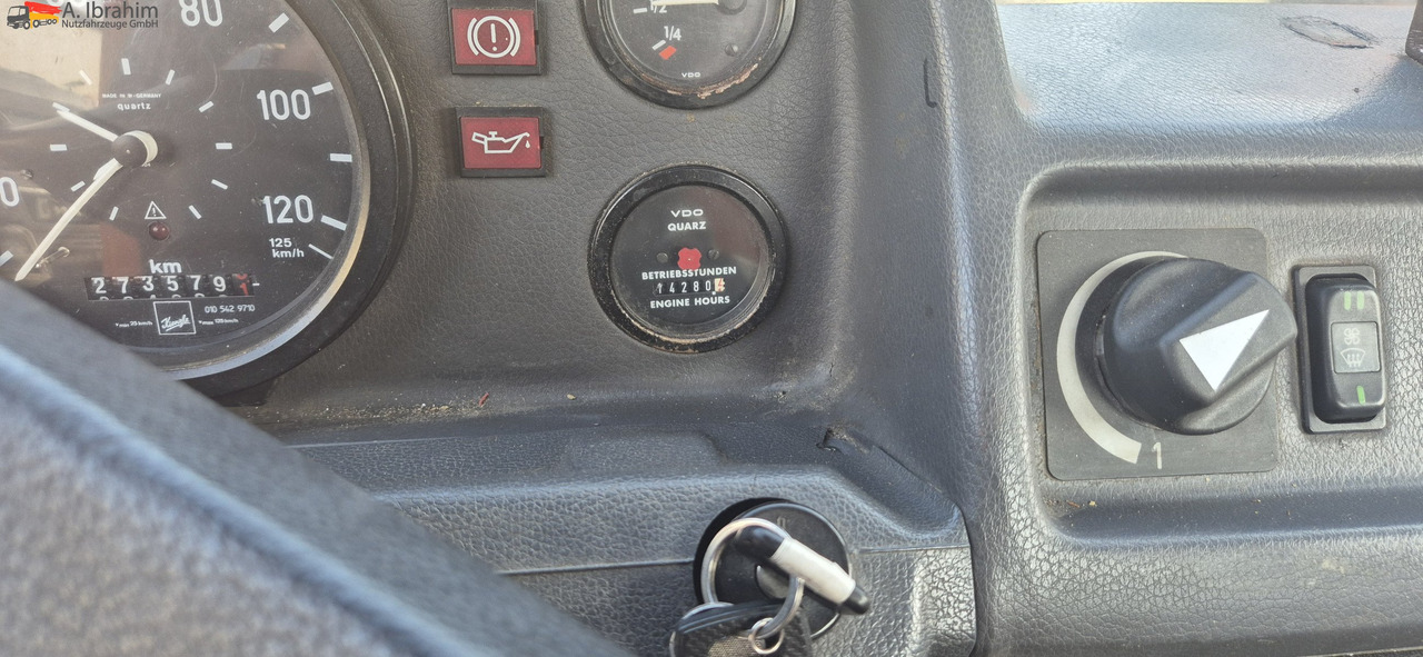 Mercedes-Benz 410D Ruthmann KL 90 Topzustand UVV gültig - Camión con plataforma elevadora: foto 2 Mercedes-Benz 410D Ruthmann KL 90 Topzustand UVV gültig - Camión con plataforma elevadora: foto 2