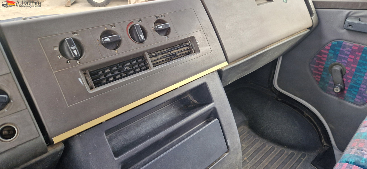 Mercedes-Benz 611 D Meiller Kipper Tüv 2026 - Camión volquete: foto 2 Mercedes-Benz 611 D Meiller Kipper Tüv 2026 - Camión volquete: foto 2