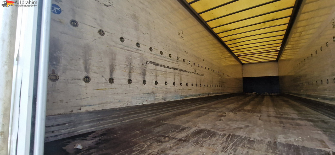 Spier 3 achs Koffer, Liftachse - Semirremolque caja cerrada: foto 4 Spier 3 achs Koffer, Liftachse - Semirremolque caja cerrada: foto 4