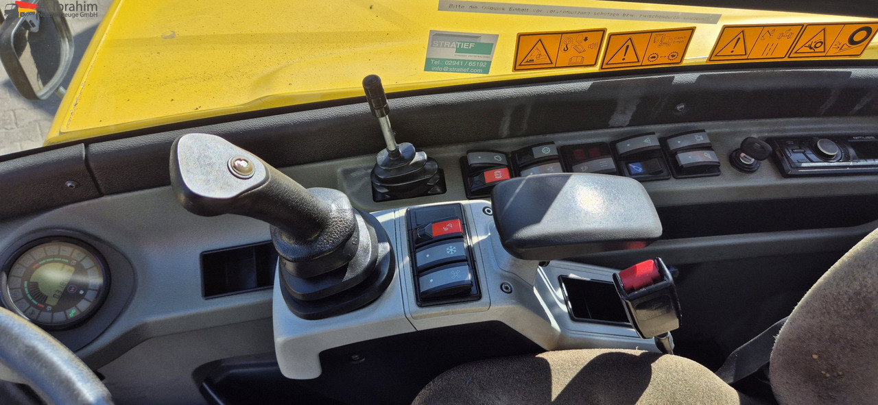 Wacker Neuson 6503 E05-07 schnellwechsler mit Oilquick | VERSTELLAUSLEGER | Klima | 2 Löffel - Excavadora de ruedas: foto 5 Wacker Neuson 6503 E05-07 schnellwechsler mit Oilquick | VERSTELLAUSLEGER | Klima | 2 Löffel - Excavadora de ruedas: foto 5