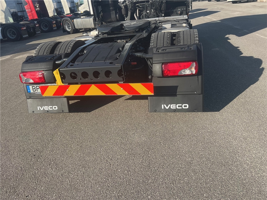 Cabeza tractora Iveco S-WAY 500: foto 7