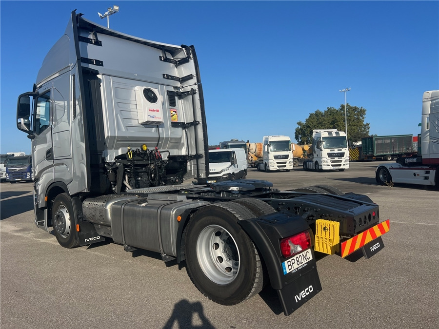 Cabeza tractora Iveco S-WAY 500: foto 6