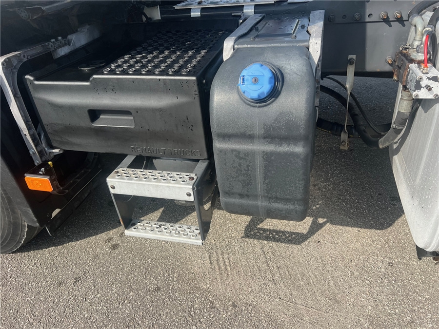 Cabeza tractora Renault C 460: foto 10