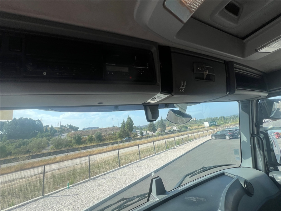Cabeza tractora Renault C 460: foto 17