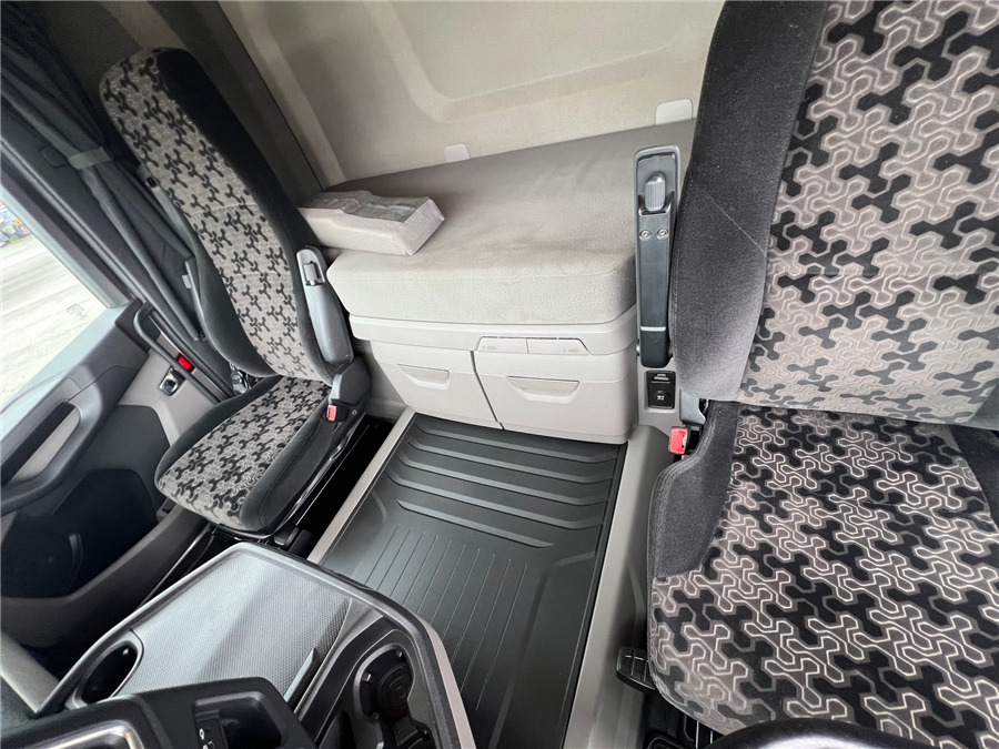 Arrendamiento de Scania R450 Scania R450: foto 18