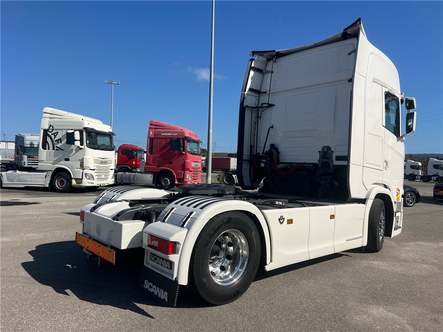 Scania S580 /V8 FULL AIR / RETARDER - Cabeza tractora: foto 4 Scania S580 /V8 FULL AIR / RETARDER - Cabeza tractora: foto 4