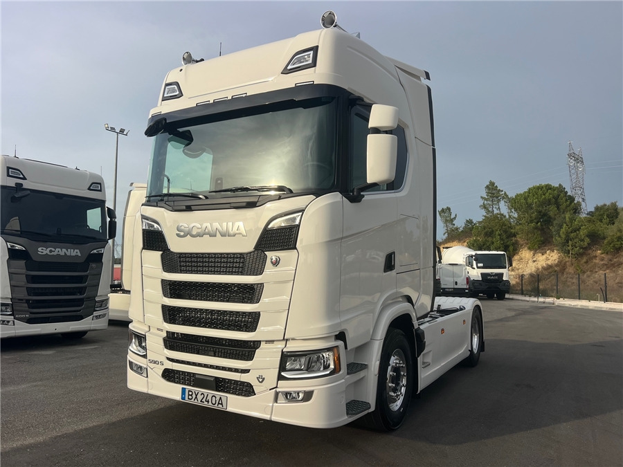 Scania S590 V8 / FULL AIR - Cabeza tractora: foto 1 Scania S590 V8 / FULL AIR - Cabeza tractora: foto 1