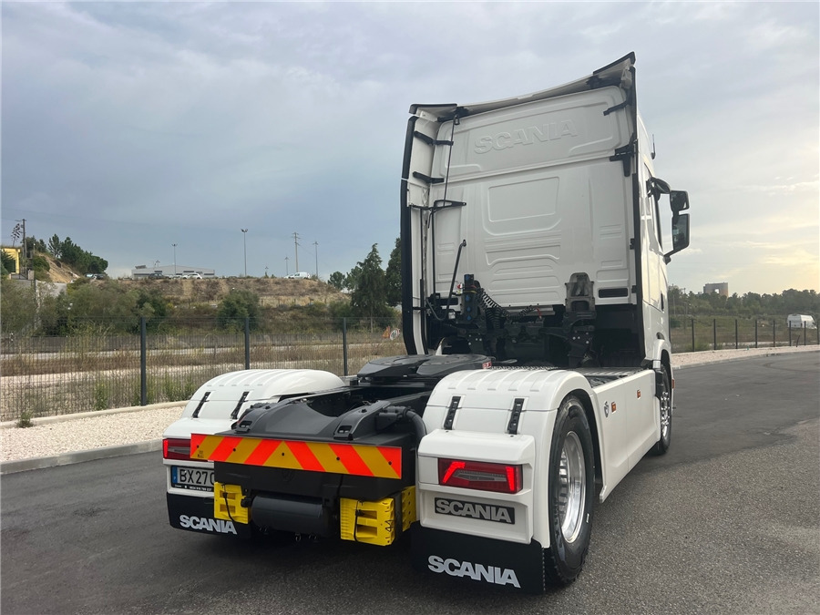 Scania S590 V8 / FULL AIR - Cabeza tractora: foto 4 Scania S590 V8 / FULL AIR - Cabeza tractora: foto 4