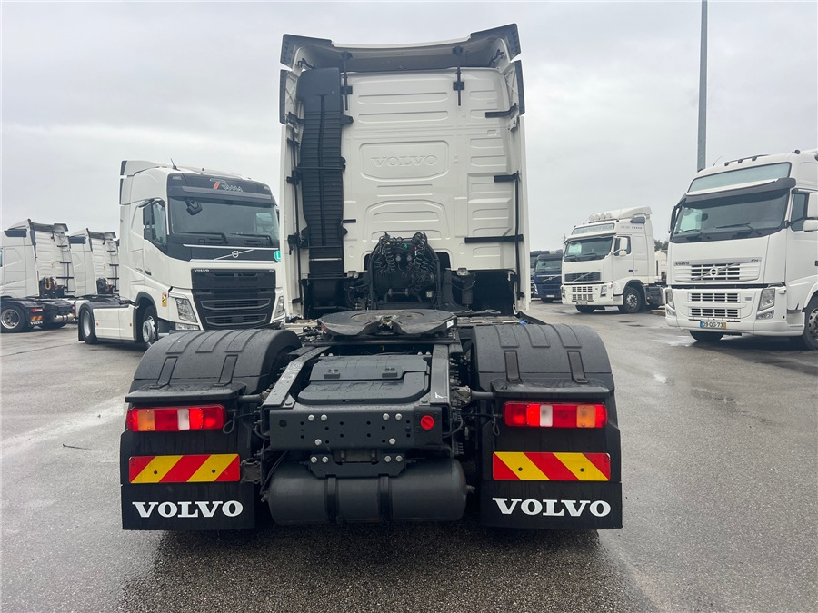 Volvo FH 460 / AIRPARKOOL - Cabeza tractora: foto 5 Volvo FH 460 / AIRPARKOOL - Cabeza tractora: foto 5