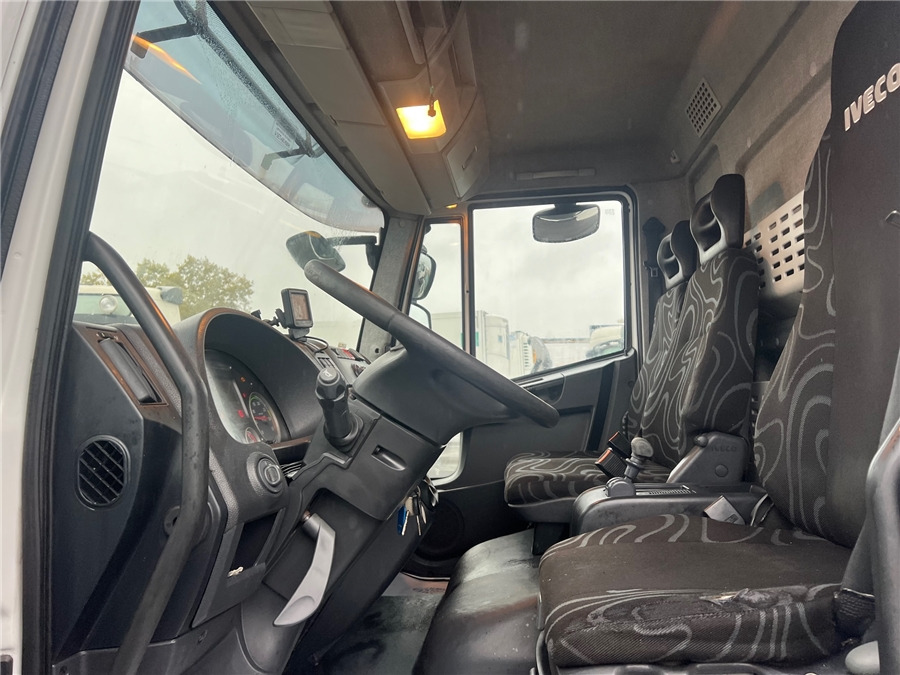 Iveco 140E25 - Camión frigorífico: foto 5 Iveco 140E25 - Camión frigorífico: foto 5